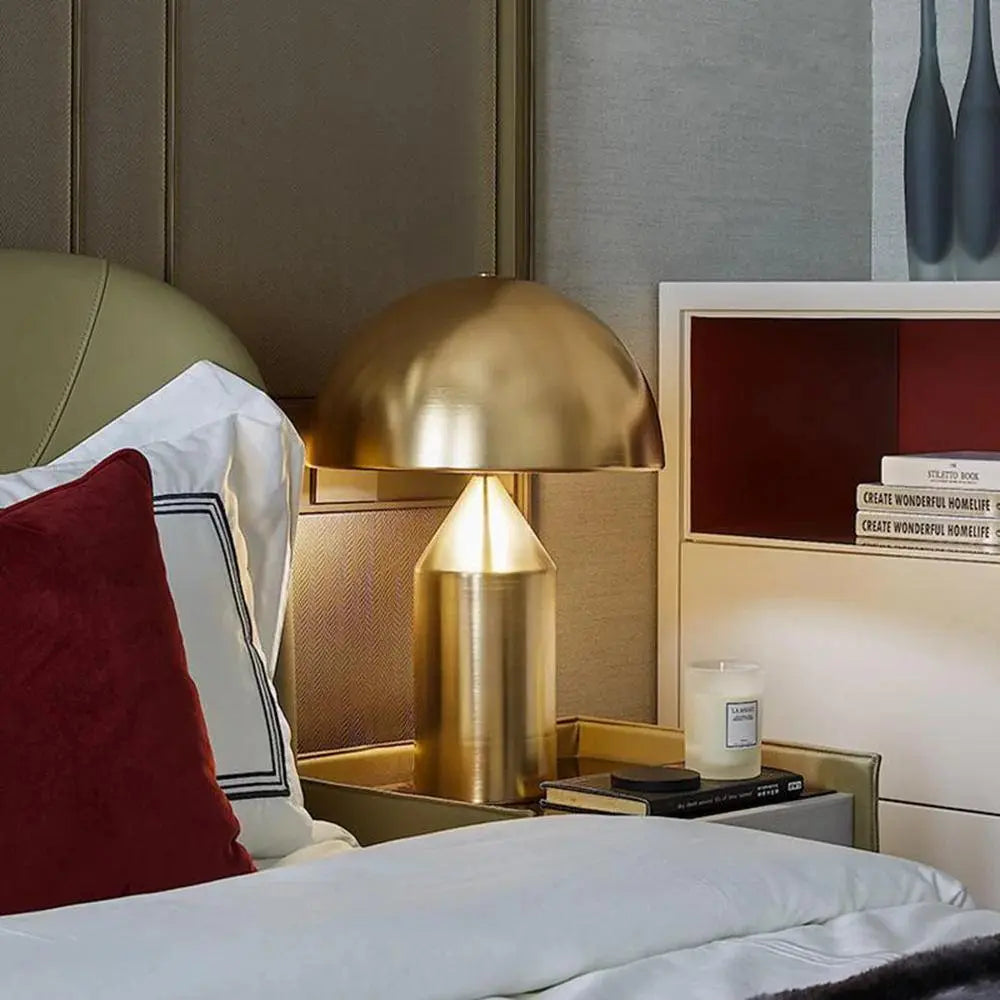 Binello Table Lamp - Metallic Gold - Detail view