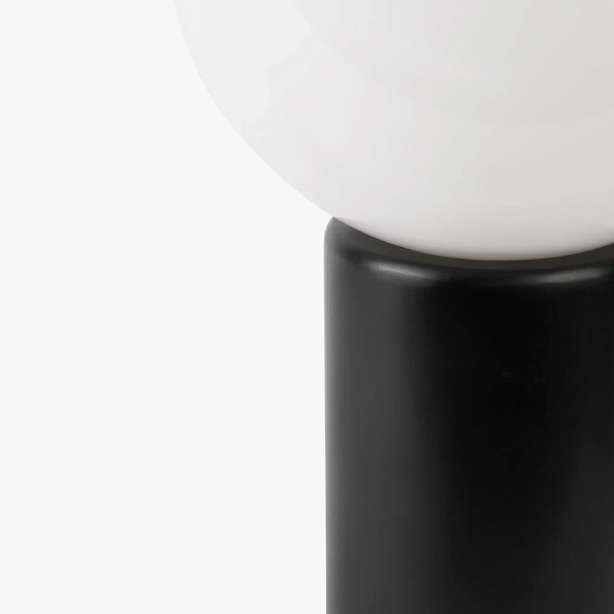 Selvo Table Lamp - Charcoal Black - Close-up