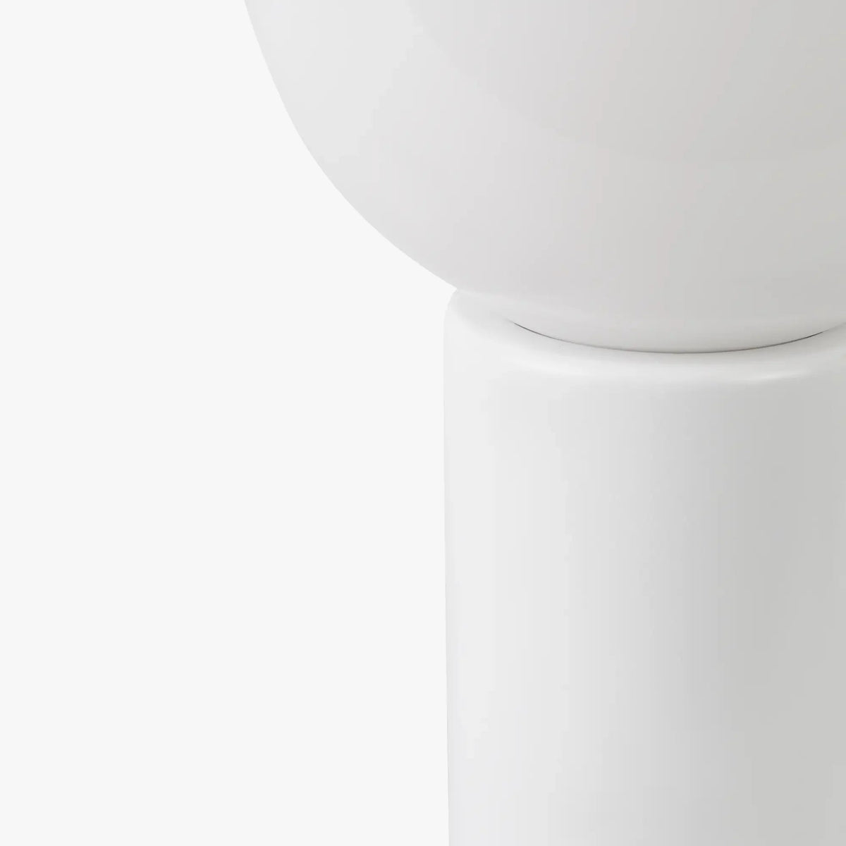 Selvo Table Lamp - Stained White - Close-up