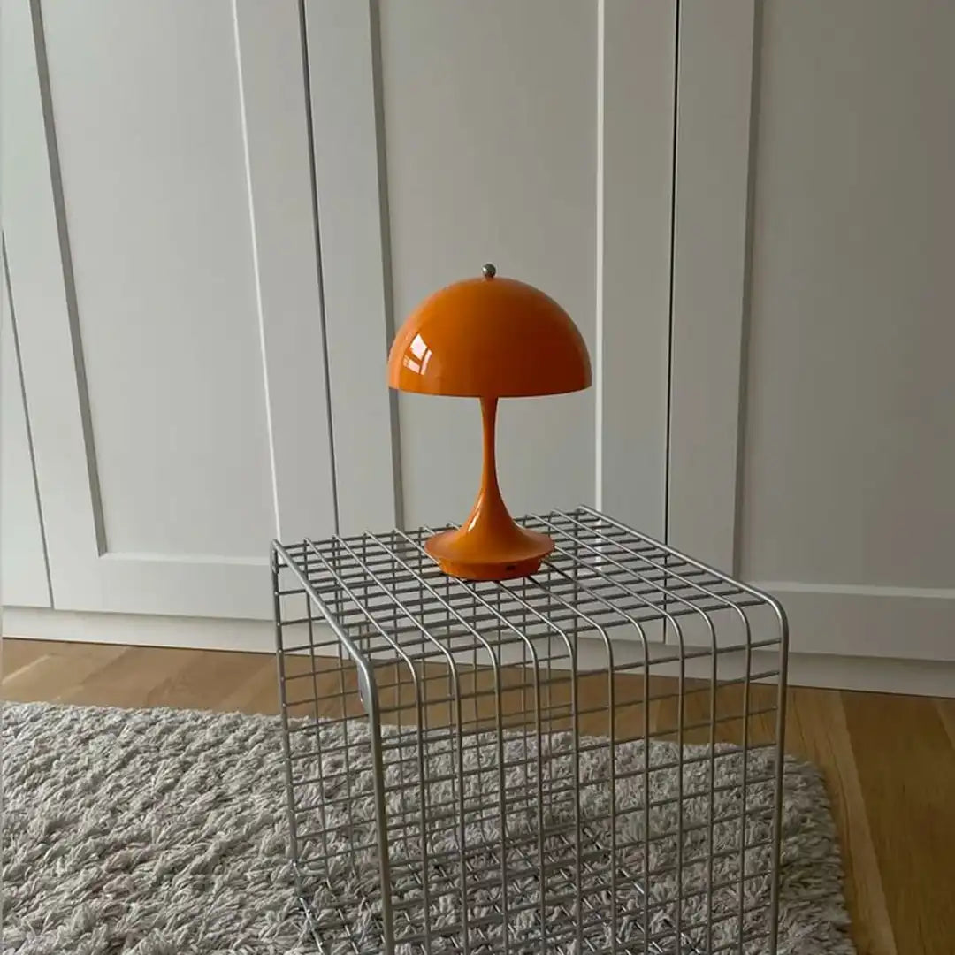 Vespro Portable Lamp